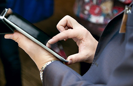 Business-Man-with-tablet